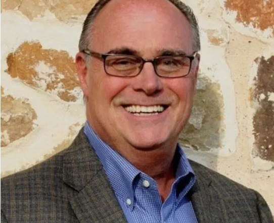 Photo of Mark Davis, host of The Mark Davis Show – Ron Simmons interview series.